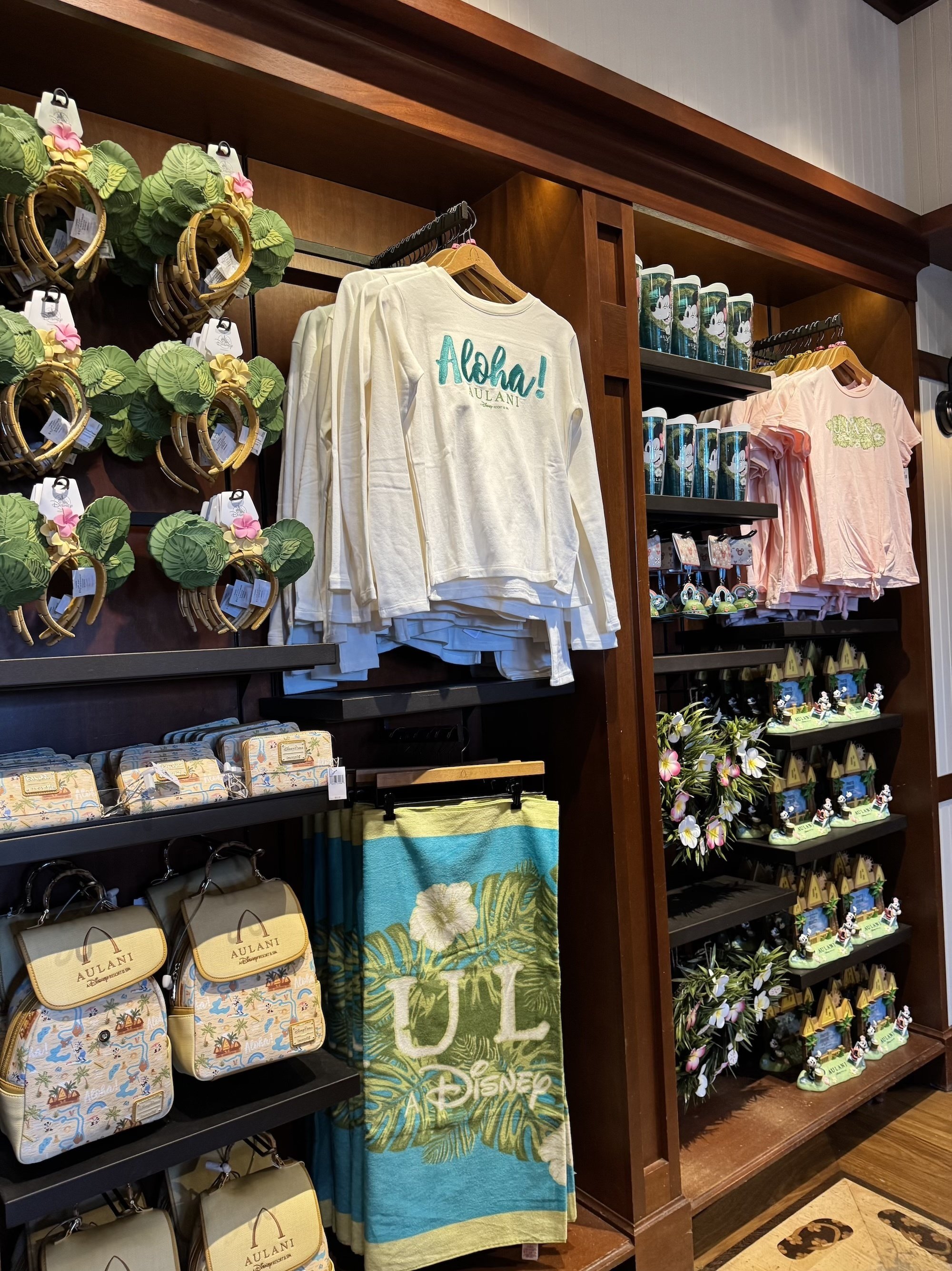 2025年最新のアウラニディズニー限定公式グッズ、超かわいいです