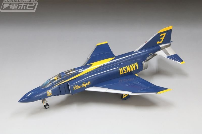 アメリカ海軍「F-4J ブルーエンジェルス」の1/72スケールプラモデルが