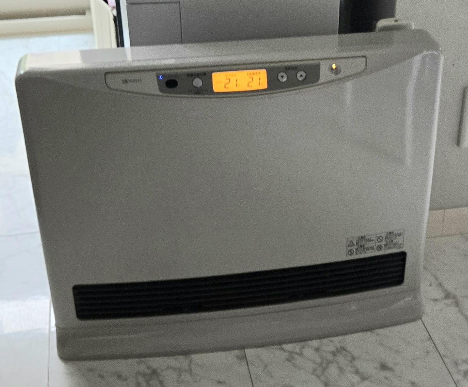 突然起きた！温水暖房ルームヒーターの水漏れ 対処法 NORITZ RH-5203