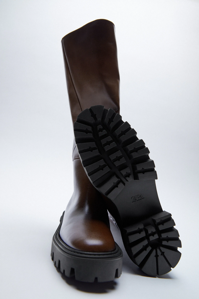 ZARA(ザラ)の「フラットニーハイリアルレザーブーツ」 - PARTE