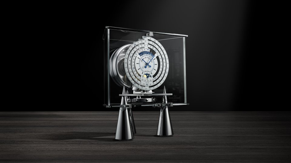 ジャガールクルト 「アトモス」の類稀な物語～宙で時を刻む | NEWS