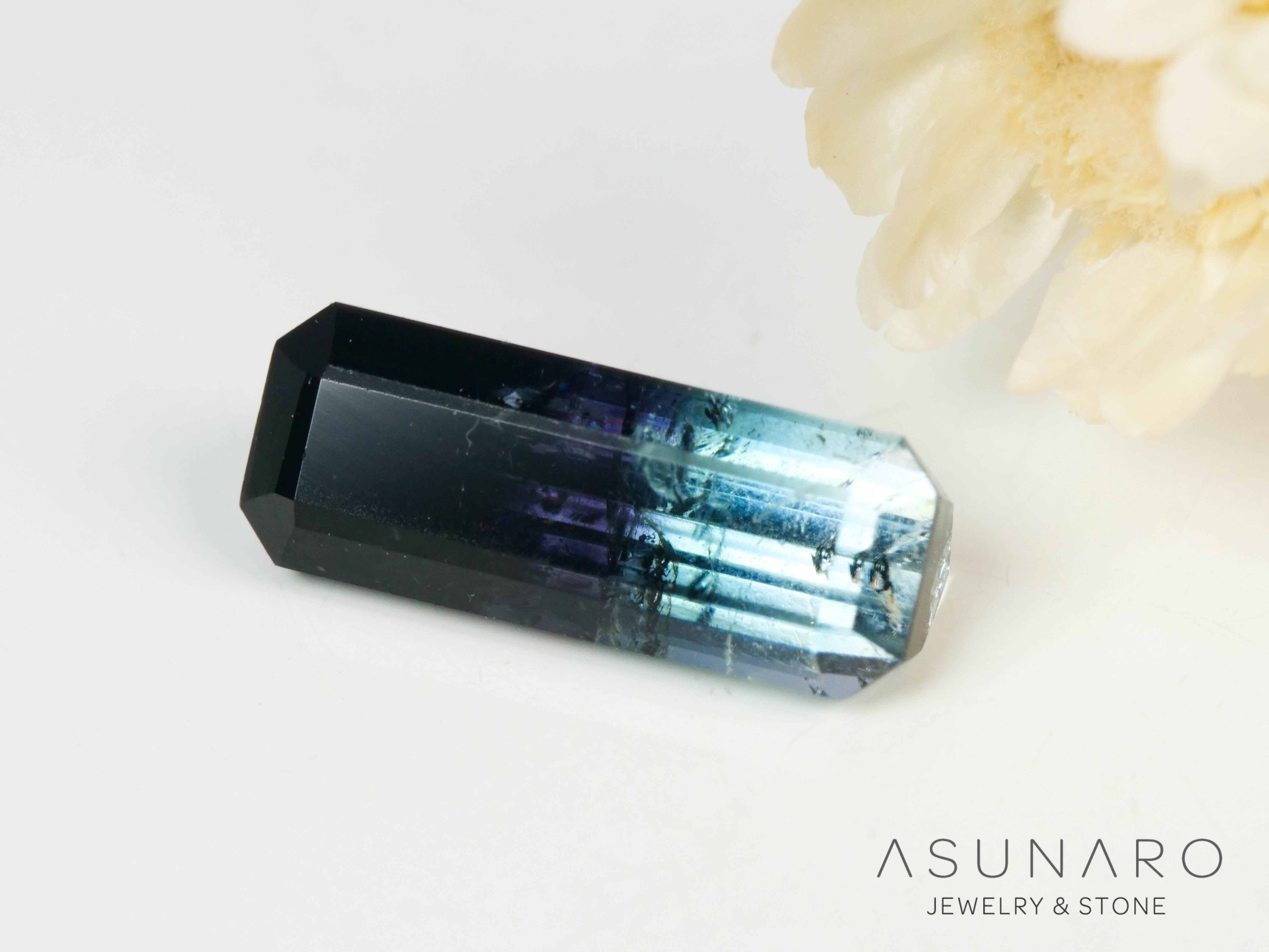 バイカラートルマリン エメラルドカット アフガニスタン産 0.98ct