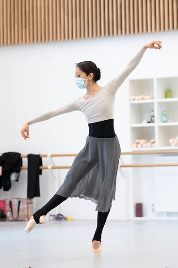 B.S.B.L プルオンリハーサルスカート（大人）24