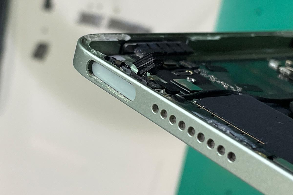 iPad Air 4 電源スリープ押しボタンつぶれた陥没の修理 | APPLEMAC三宮