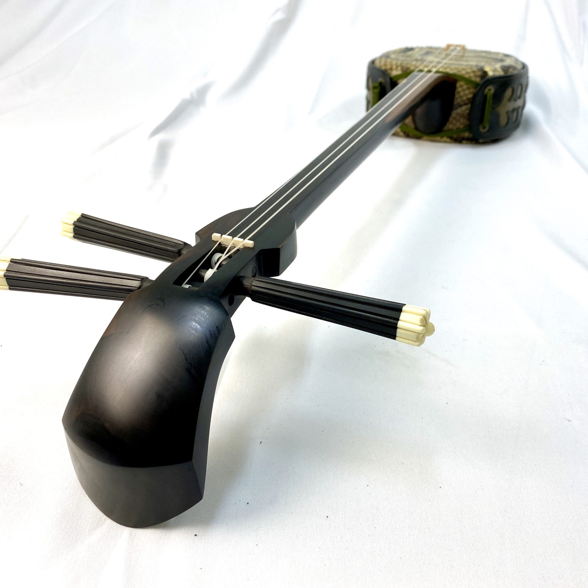 縞黒檀与那城型三線 – 池武当新垣三線店