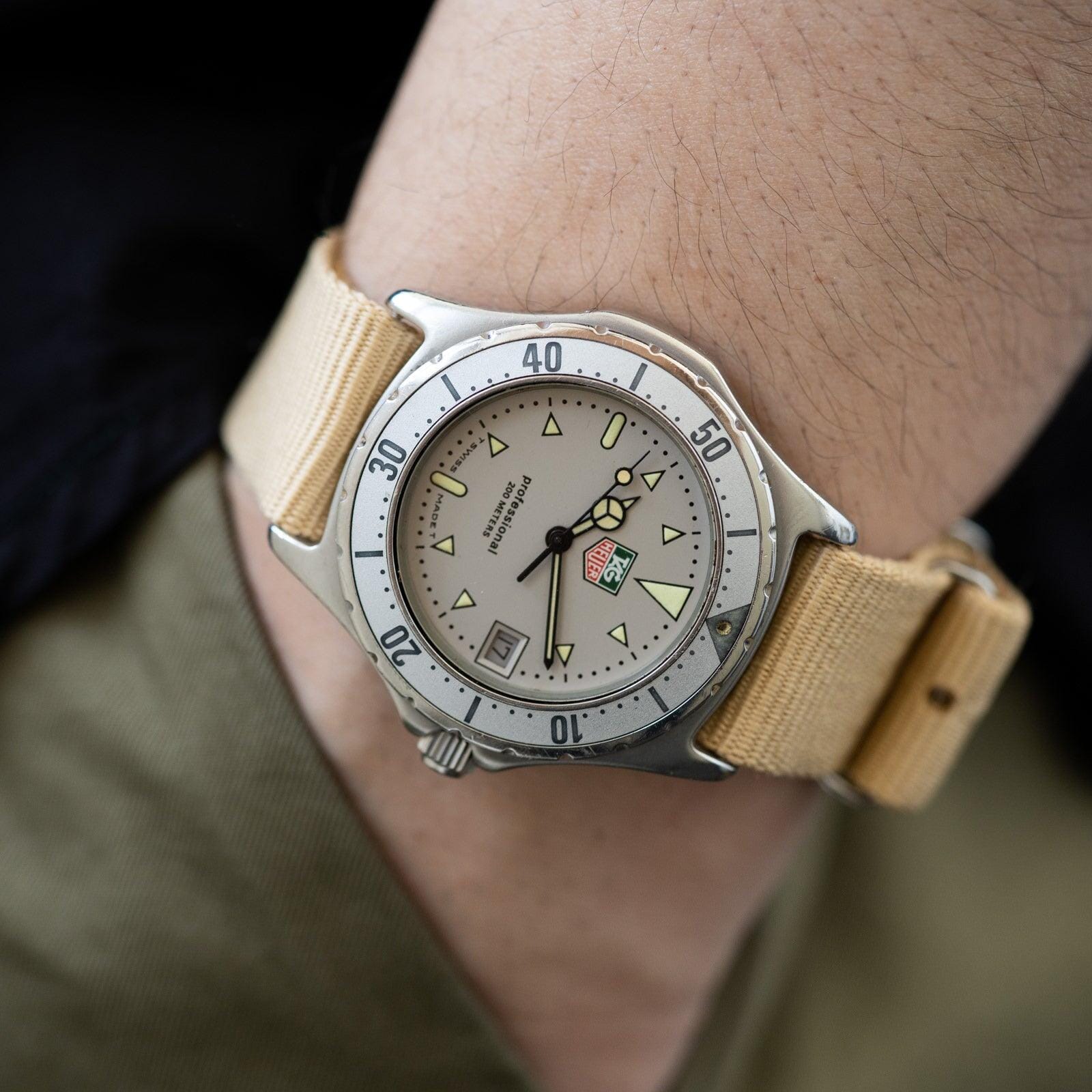 タグホイヤー 2000 プロフェッショナル 972.006 グレーダイアル / TAG