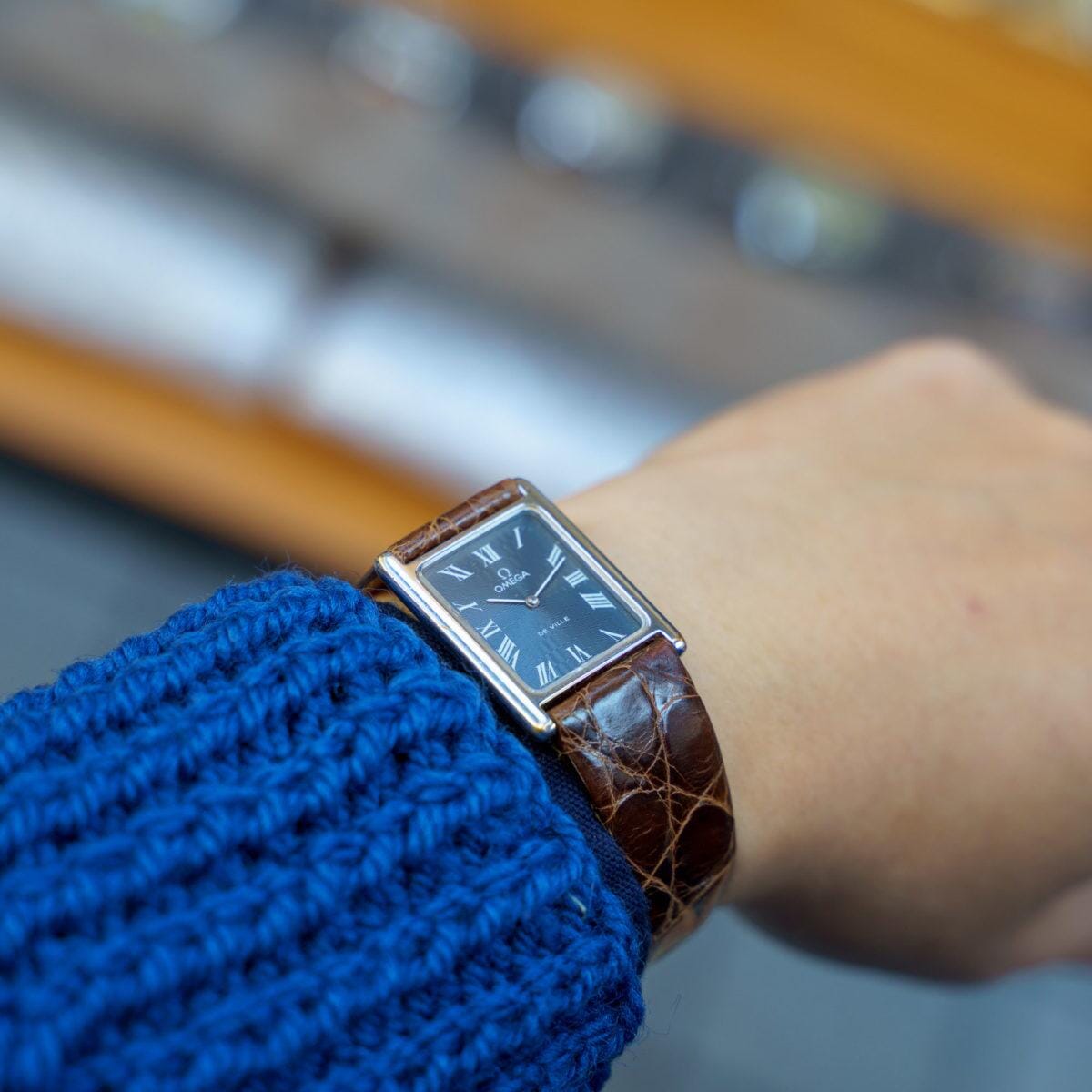 オメガ デ・ヴィル「タンク」ネイビーダイアル 手巻き 70年代 / OMEGA