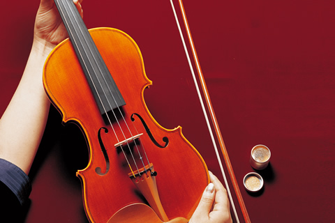 アルシェ 弦楽器総合メーカー | CRAFTSMANSHIP SINCE 1976