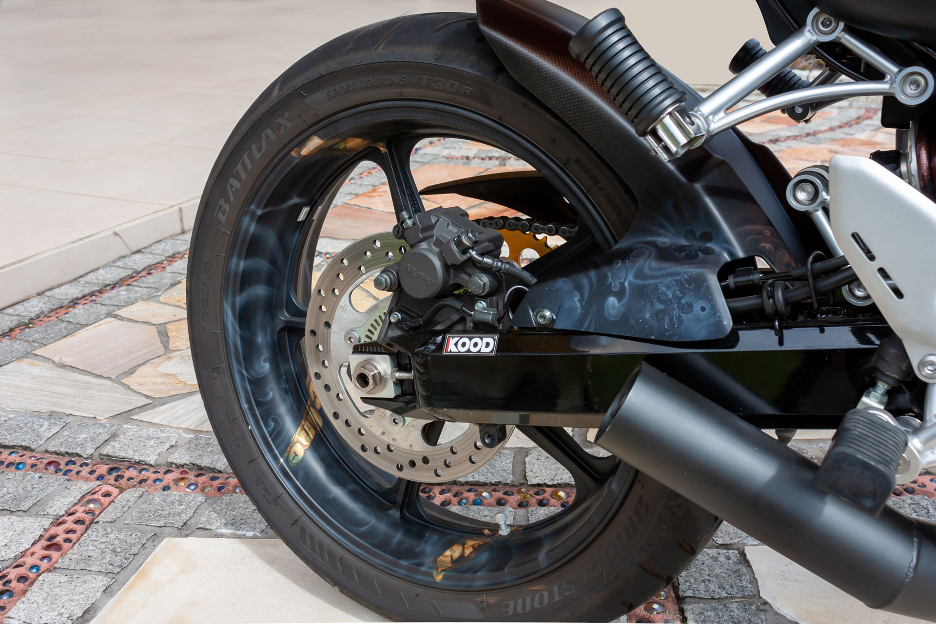 ≪Z900RS専用 18インチSWORDホイールの開発≫ | 開発情報 | ARCHI