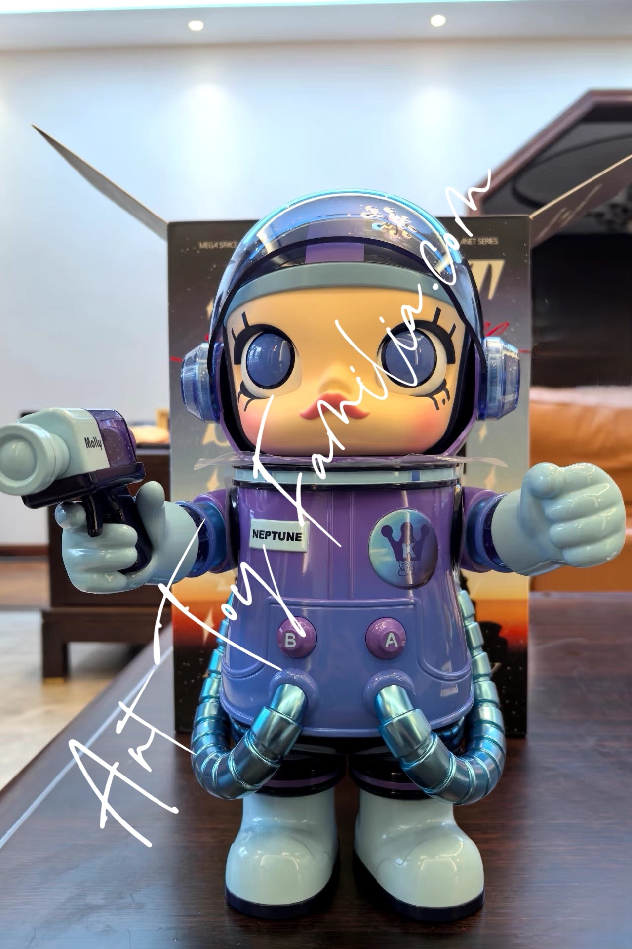 POP MART MEGA Space Molly 400% Planet Series – Art Toy Familia