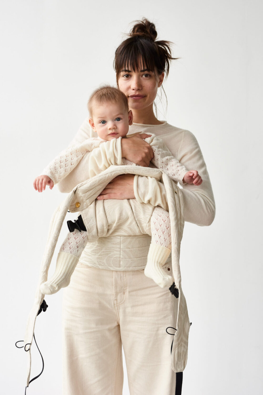 前向き抱っこ | 使用説明図 |アーティポッぺ