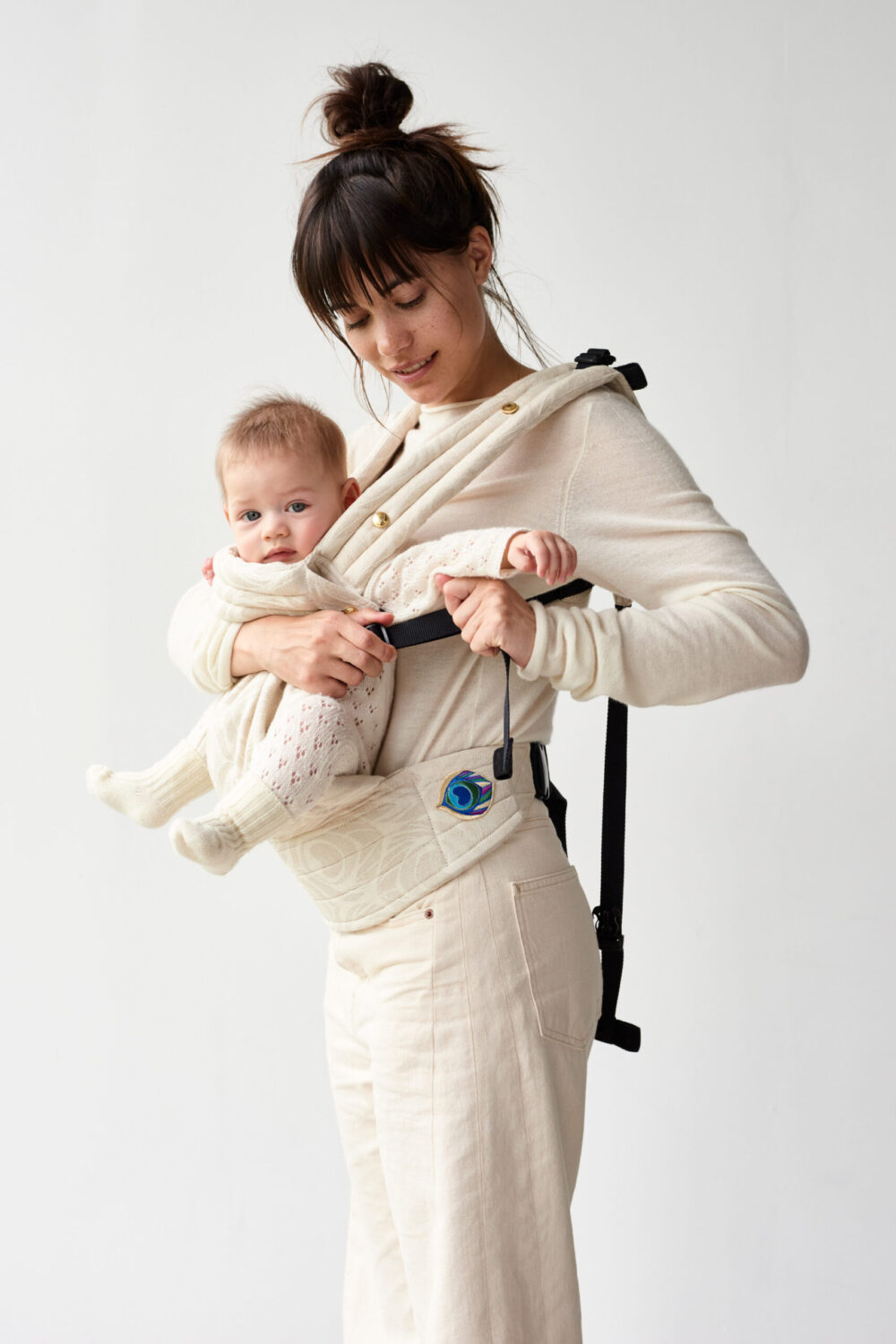 前向き抱っこ | 使用説明図 |アーティポッぺ