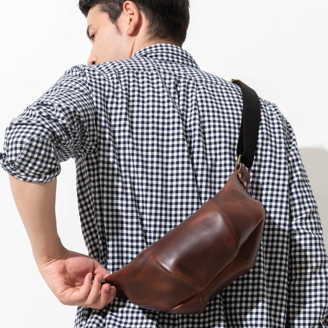 ボディバッグ クロムエクセル VGC00038AB – ARTBROWN 革小物ベルトの店