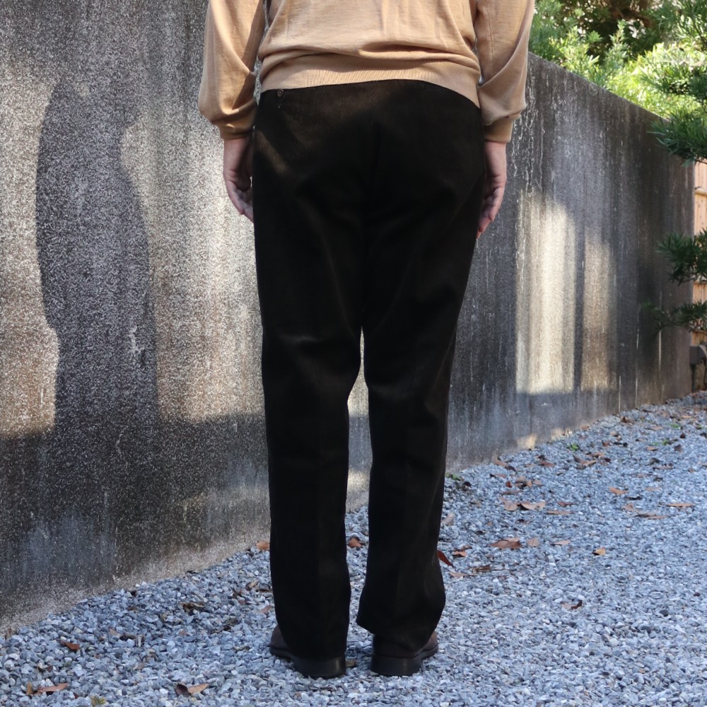 Yankshire 1963 TROUSERS CORDUROY with its elegant luster and