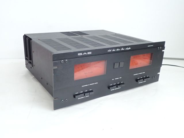 高額買取実施中!!】パワーアンプ SAE 2600