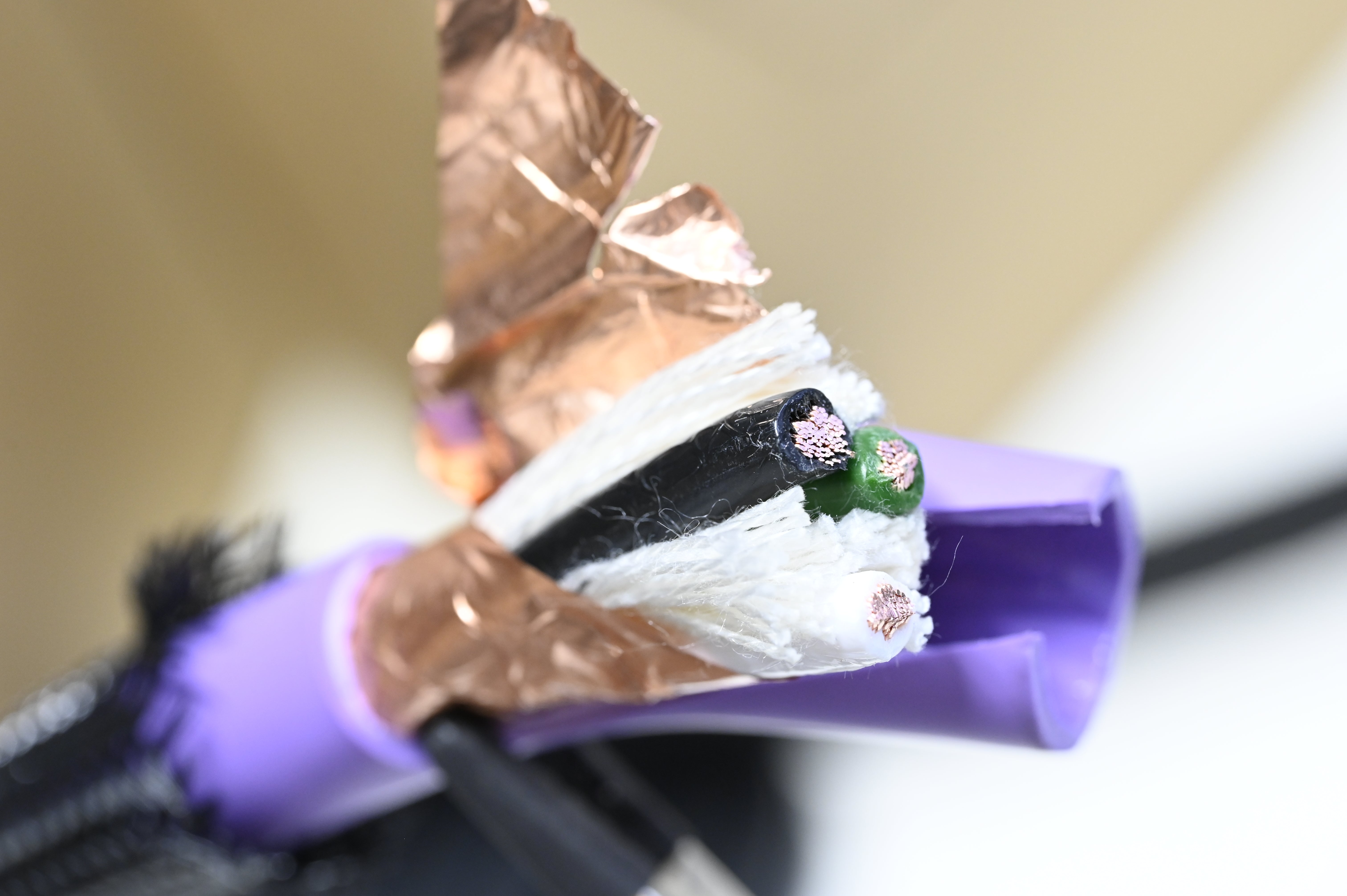 ACOUSTIC REVIVE POWER STANDARD-TripleC8800 切り売り電源ケーブル