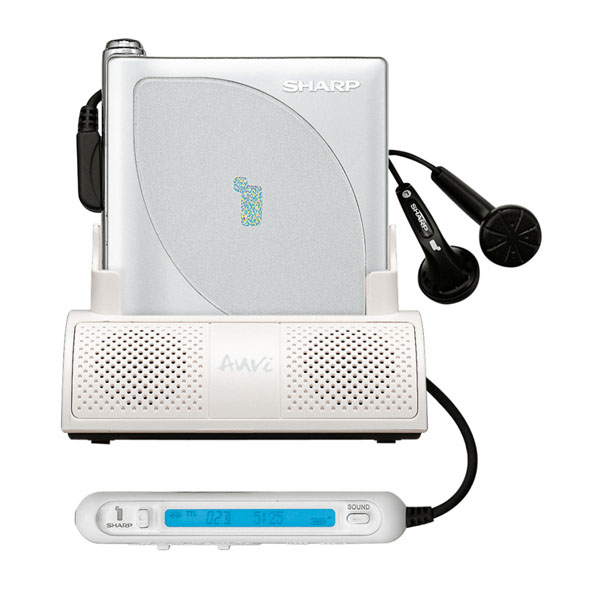 シャープ、充電スタンドにスピーカーを内蔵したポータブルMDプレーヤー