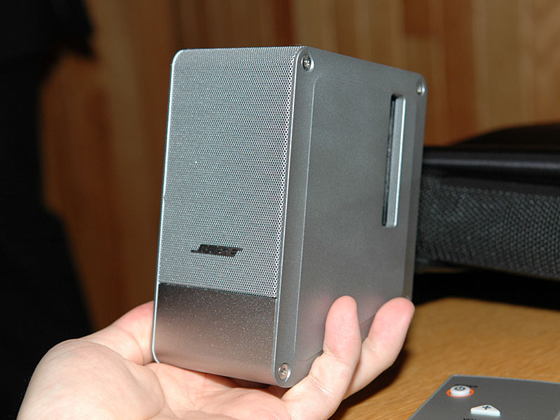 ボーズ、小型スピーカー「Micro Music Monitor」の販売を再開