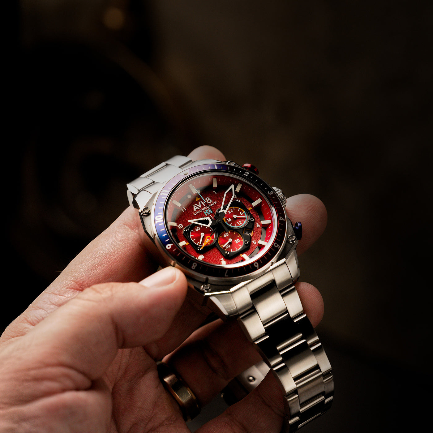 Crimson Red | Hawker Hunter Atlas Dual Time Chronograph – AVI-8