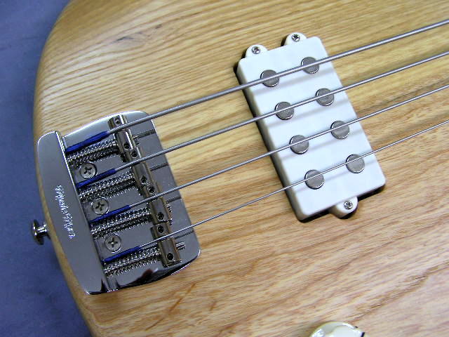 MUSIC MAN Artist Series Joe Dart Sterling – 神戸ギターショップ B-West