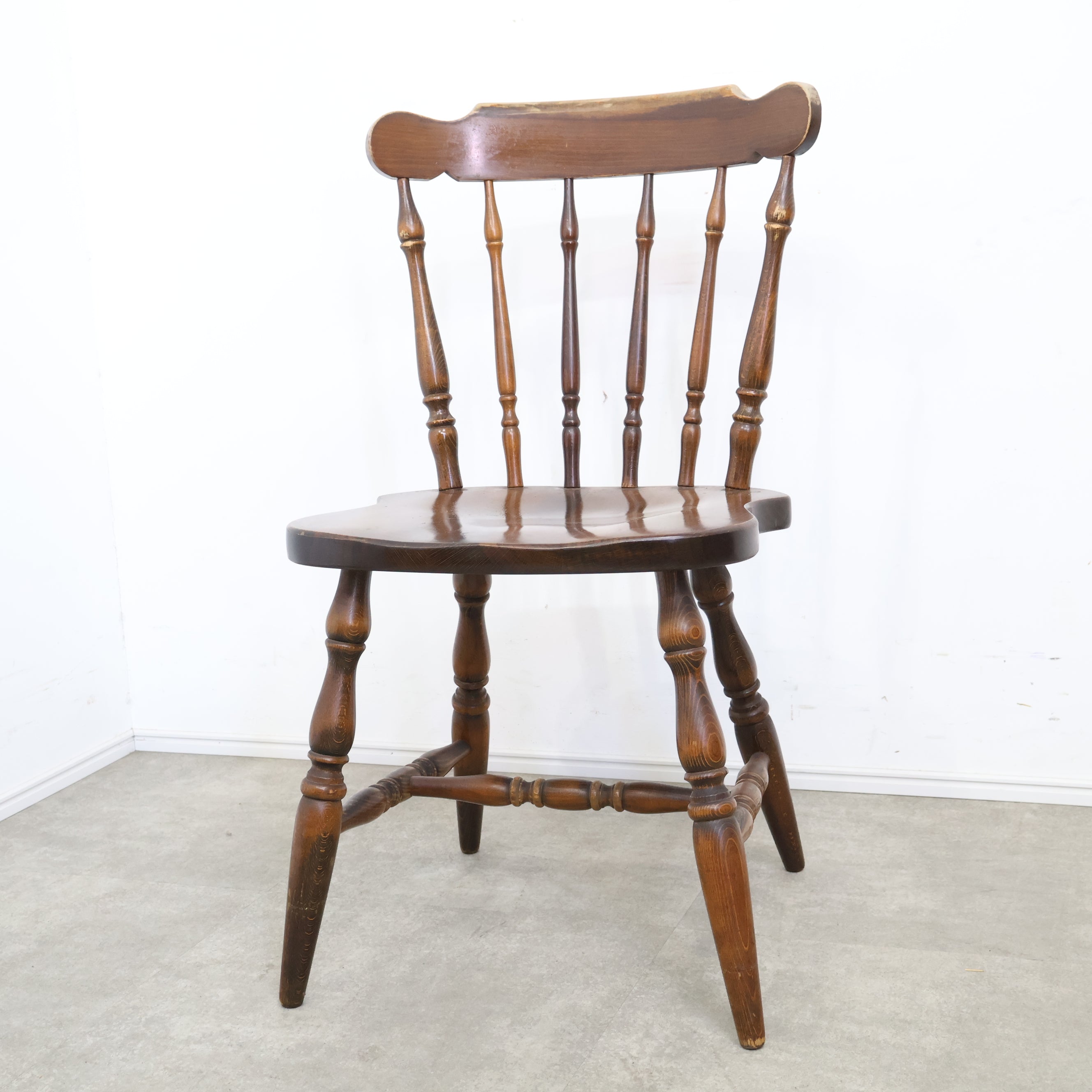 飛騨産業 キツツキマークのダイニングチェア No.1 – バナルオンライン