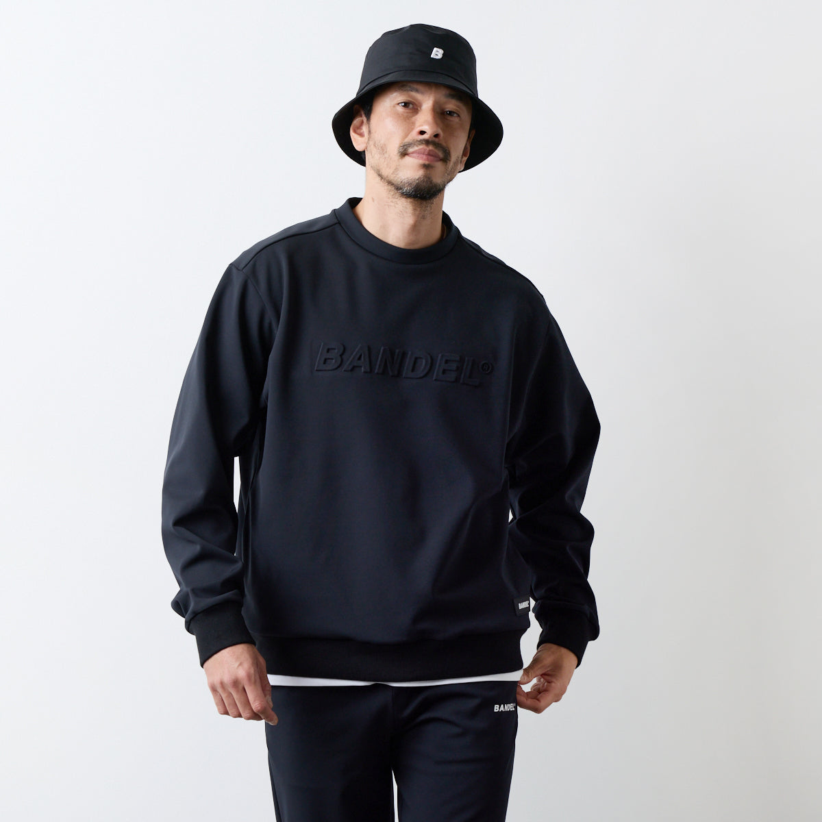 エンボスロゴ クルーネック – BANDEL®︎｜公式オンラインストア