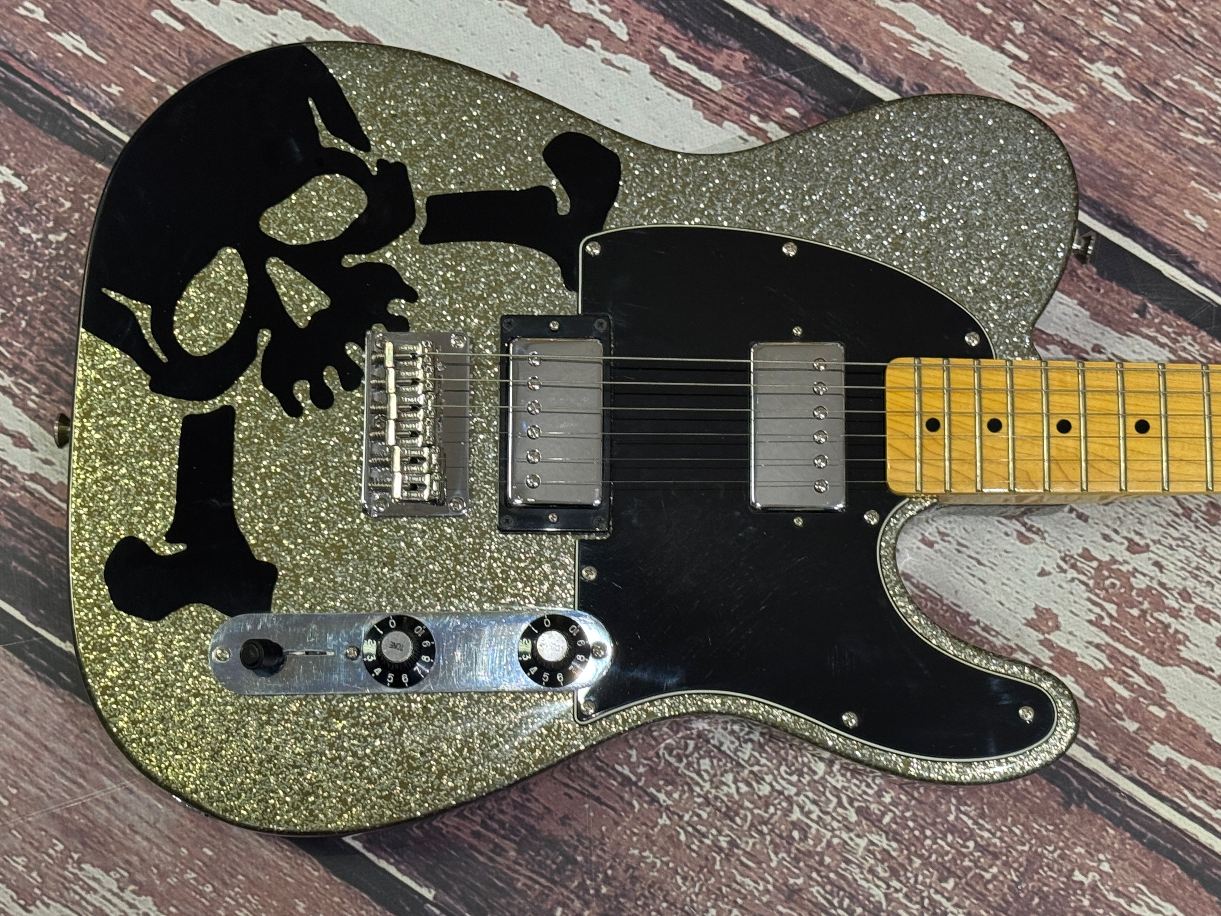 Squier Haruna - Scandal Signature Telecaster Silver sparkle