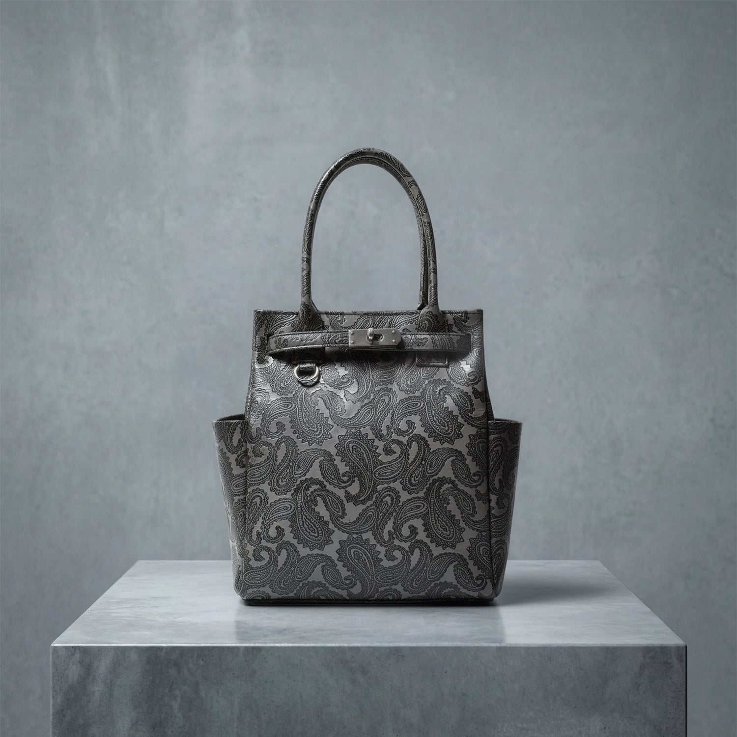 バッグ｜BajoLugo（バジョルゴ）｜レザースニーカー、バッグ、財布