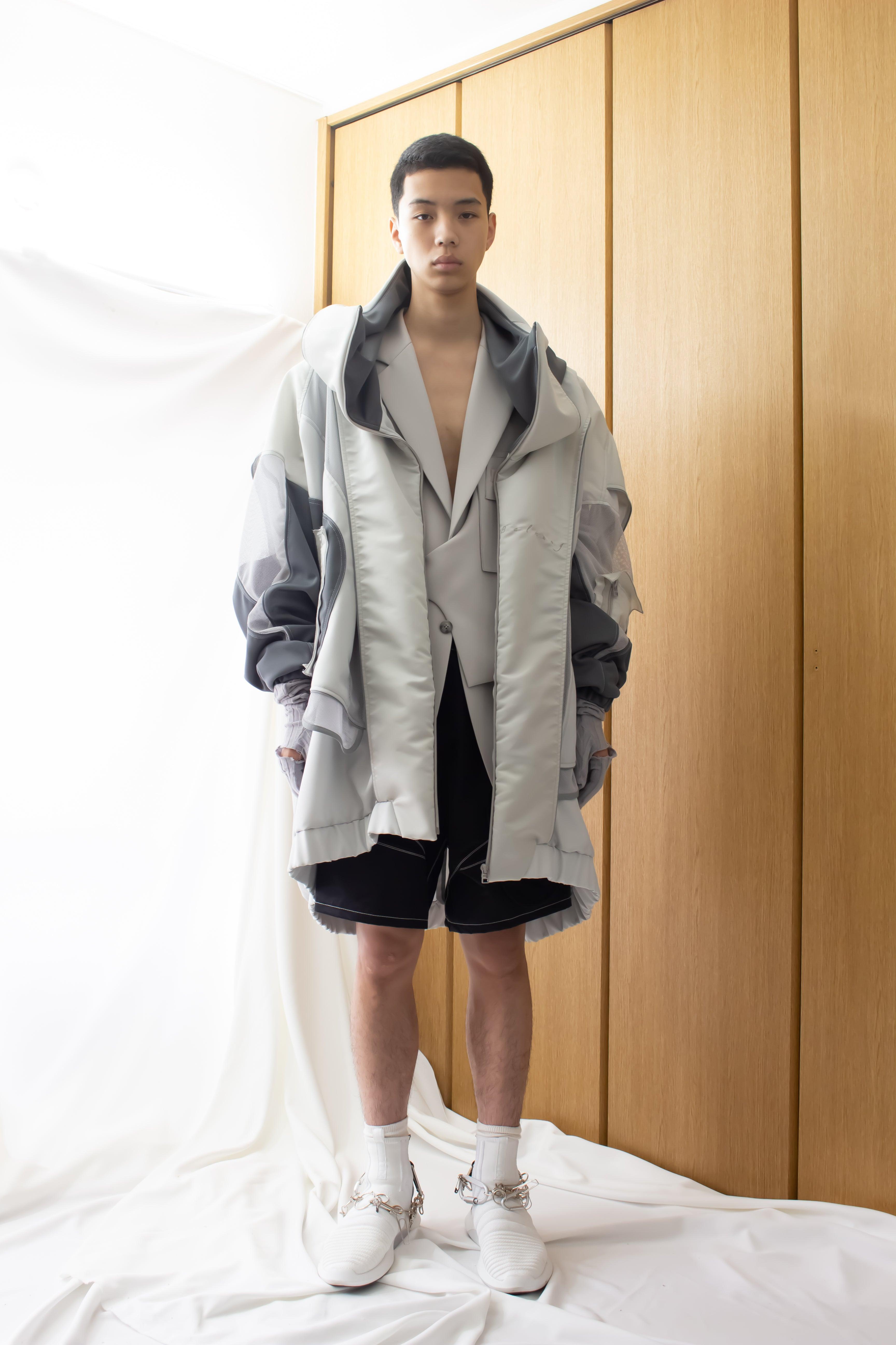 重ねハイネックビッグパーカー(AIR) - グレー – BALMUNG