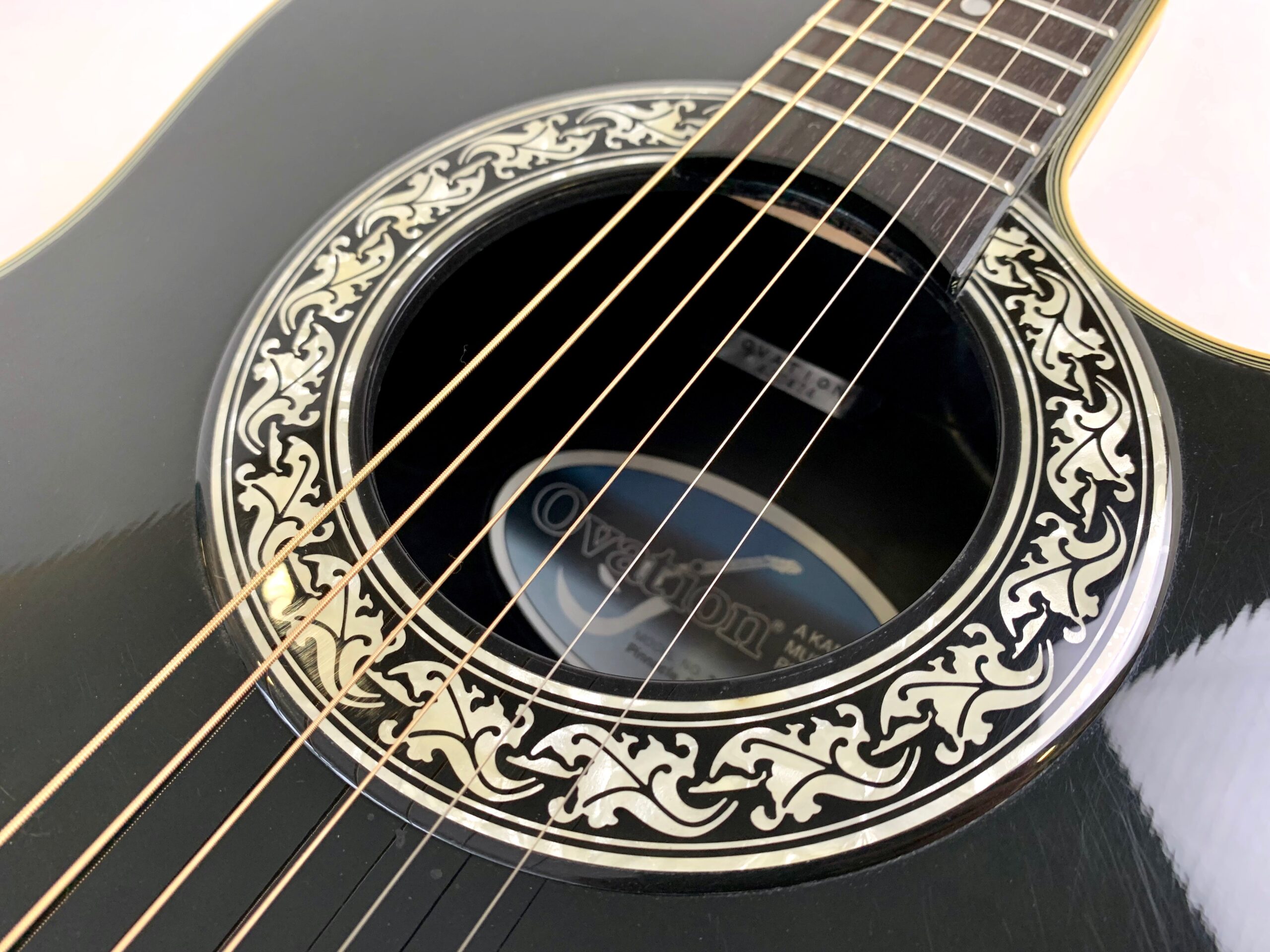 Ovation 3862 Pinnacle Series 1990-1992 Black – Bass N Guitar