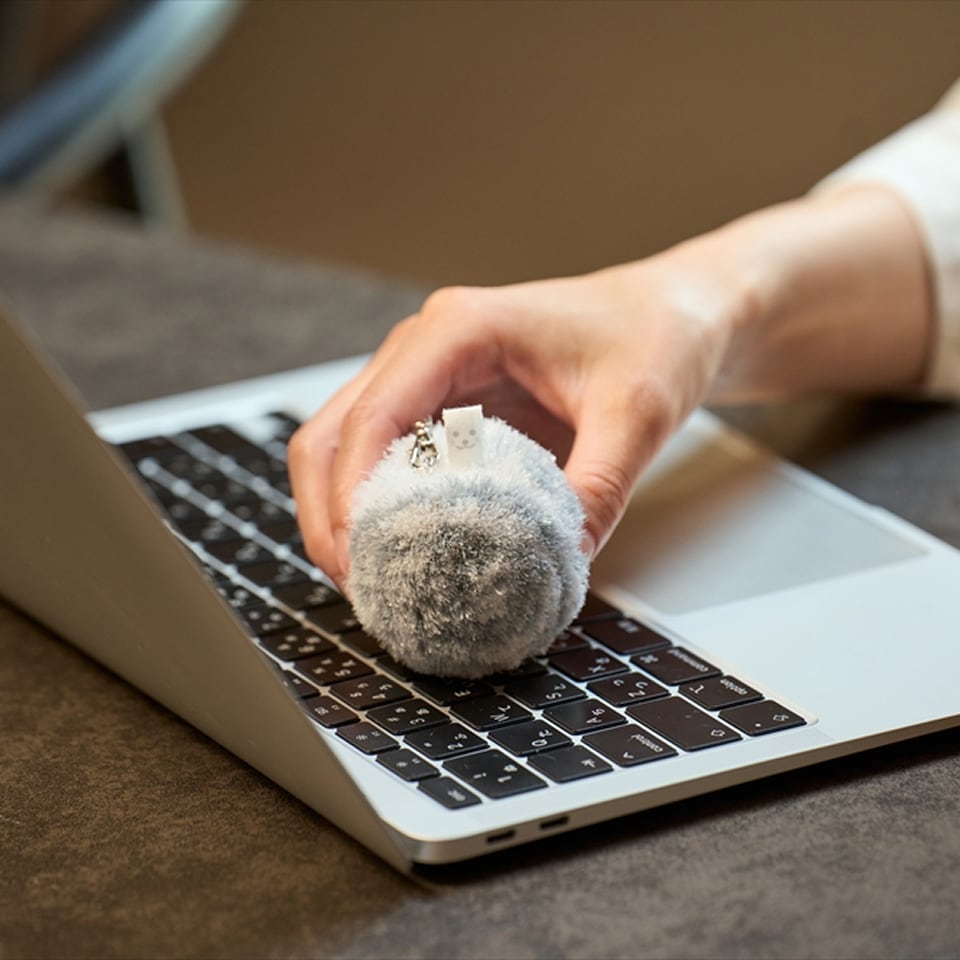 バスボンくん ホコリガードポンポン ストラップ付 | バスボンくん