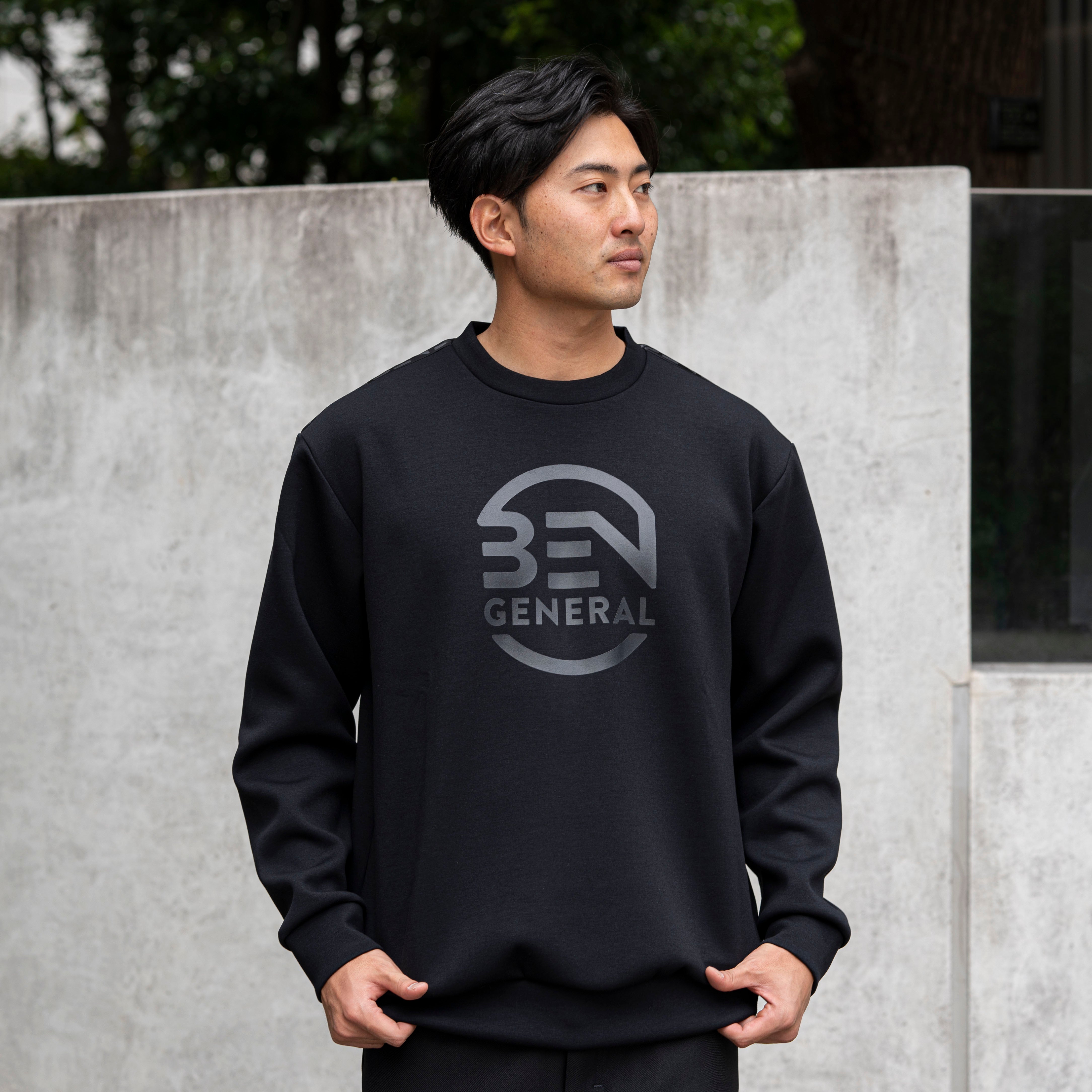 クルーネックスウェット ブラック