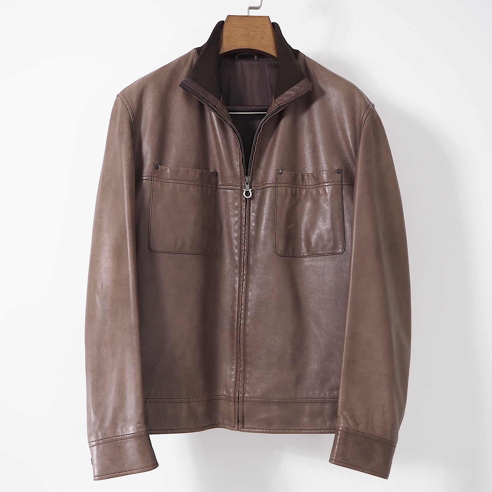 サルヴァトーレフェラガモ Salvatore Ferragamo レザージャケット 52