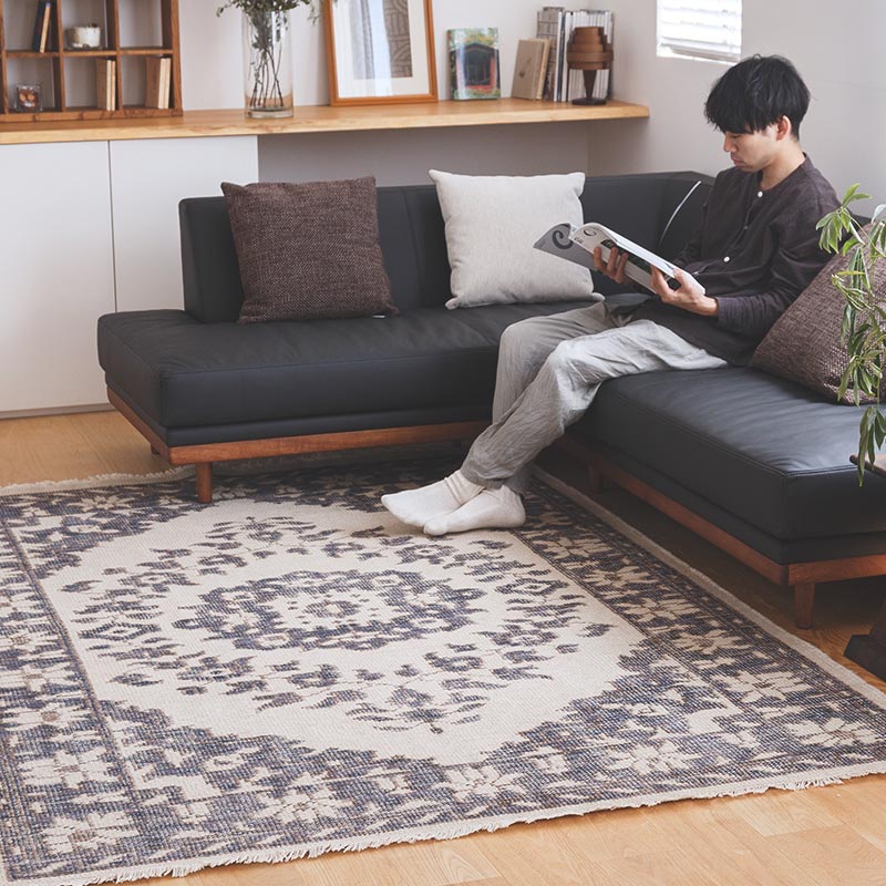 ヴィンテージ風ラグ ウール100％の白いラグ [DP02アイボリー] | ボー