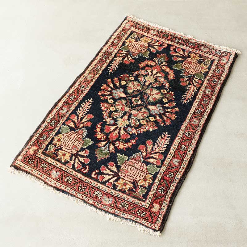 トライバルラグ [シラーズ] イラン産 / 1980年代 / OR664 | ボー