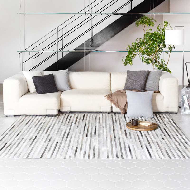 上質カウレザー] ラインボーダーのカウハイドラグ アイボリー / UC215