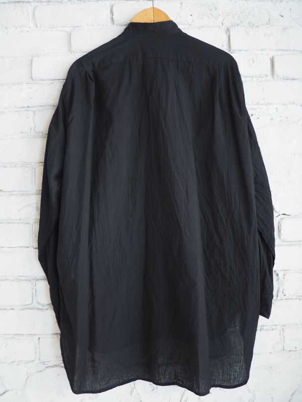 COMOLI ベタシャンプルオーバーシャツ