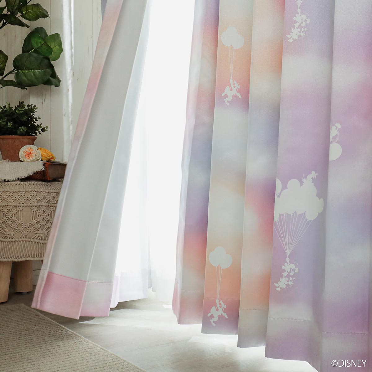 100サイズから選べる！お洒落ディズニー遮光カーテン 『ミッキーメロウ