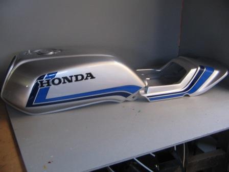 CB750F スペンサーカラー外装一式ペイント料金 - バイクペイント.COM