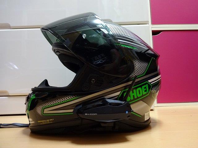 軽いは正義！人気独走中のショウエイ Z-7のレビュー | バイク用品を