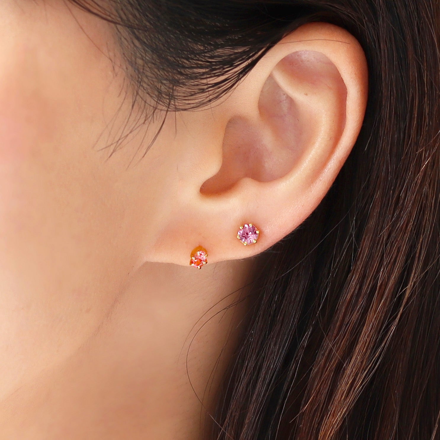 ビズー公式】パパラチアサファイア(ラボグロウン) K18/PTピアス(片耳