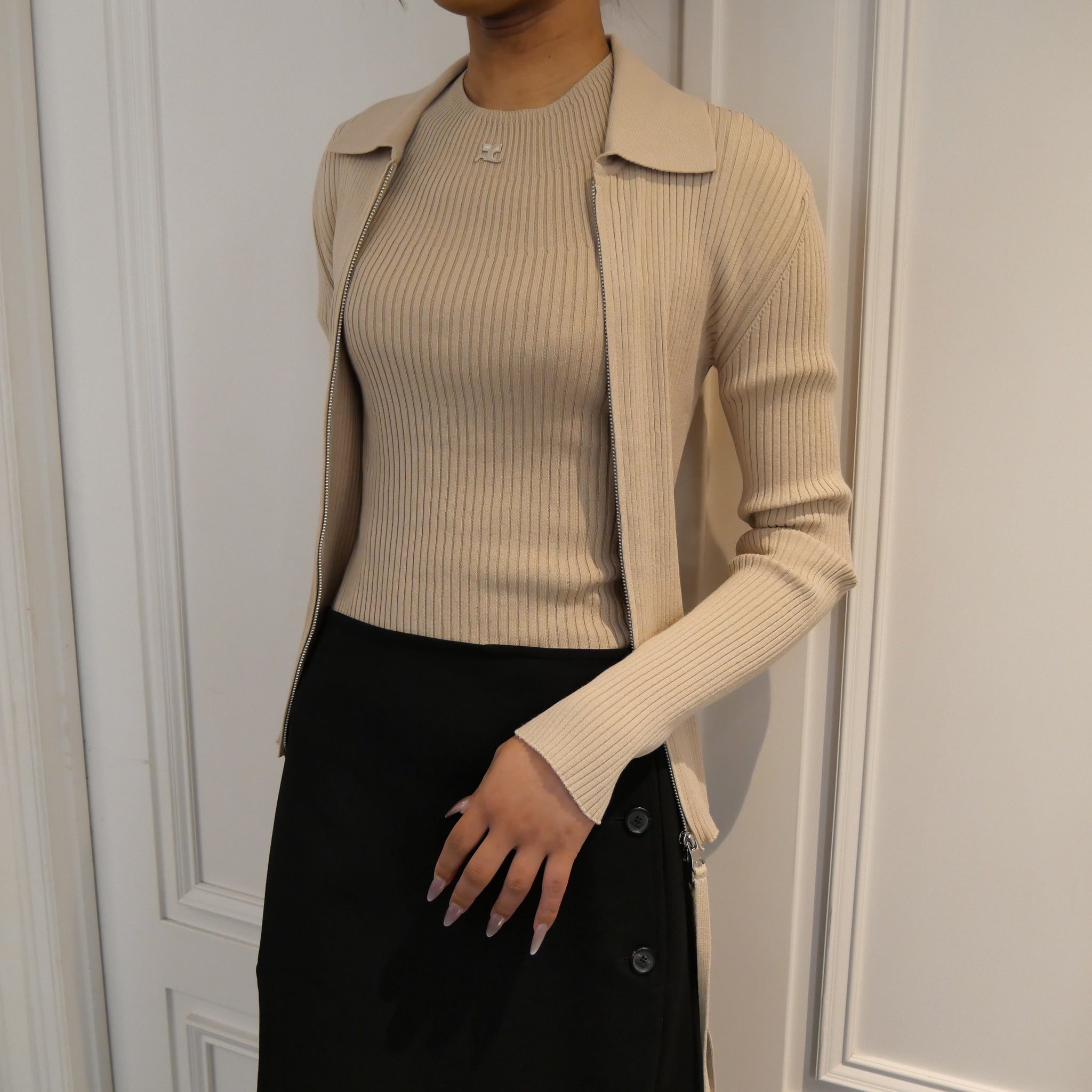 正規品・送料無料】Courrèges / KNITTED ZIPPED CARDIGAN(DARK SAND