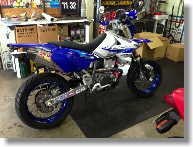 DRZ400SM H4バルブ化と: Days Mc “BOSS BLOG”