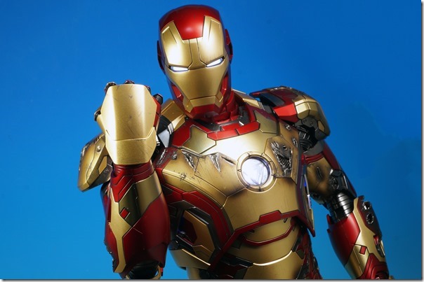 ホットトイズ クォータースケール アイアンマンマーク42 ボーナス