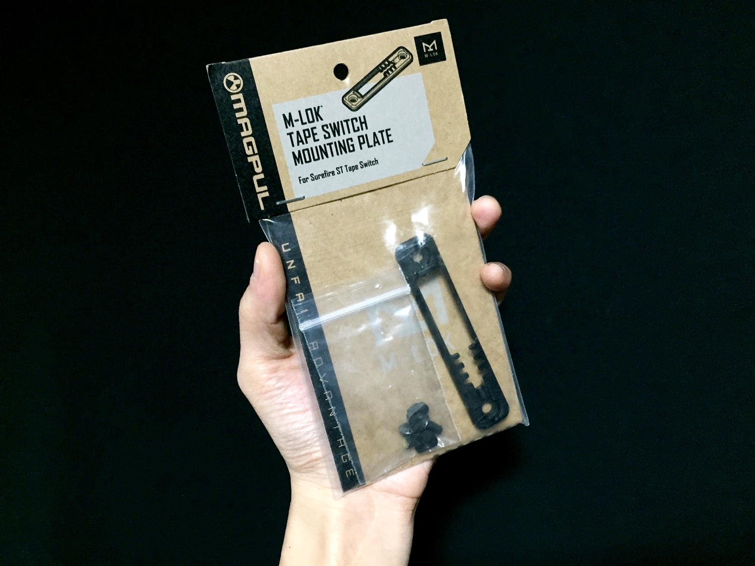 M-LOK MAGPUL Tape Switch Mounting Plate for Surefire ST Polymer