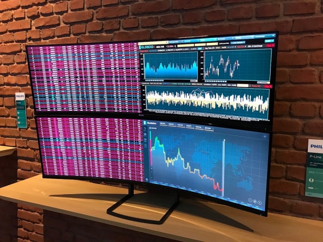 Philips、49インチ/32:9のスーパーウルトラワイド液晶モニター『492P8