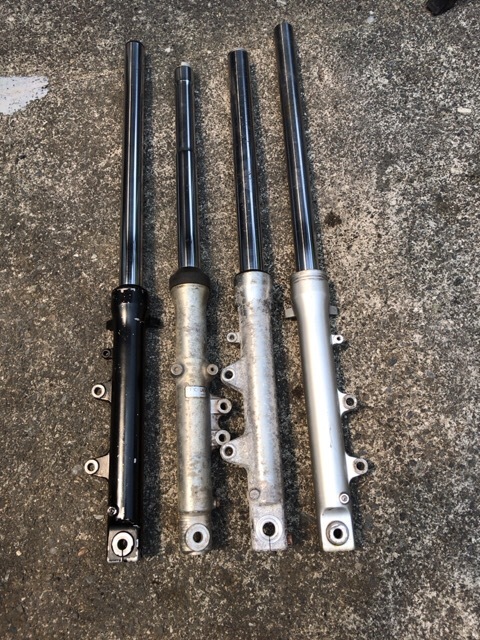 フロントフォークズコレクション 2019 - RZ250