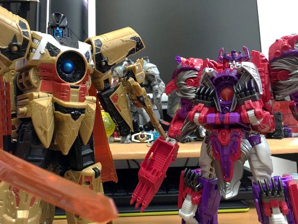 老兵は死なず、ただガチムチにパワーアップするのみ『オートボット