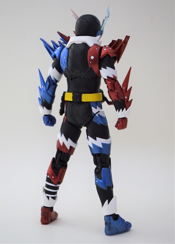 S.H.Figuarts 仮面ライダービルド ラビットタンクスパークリング