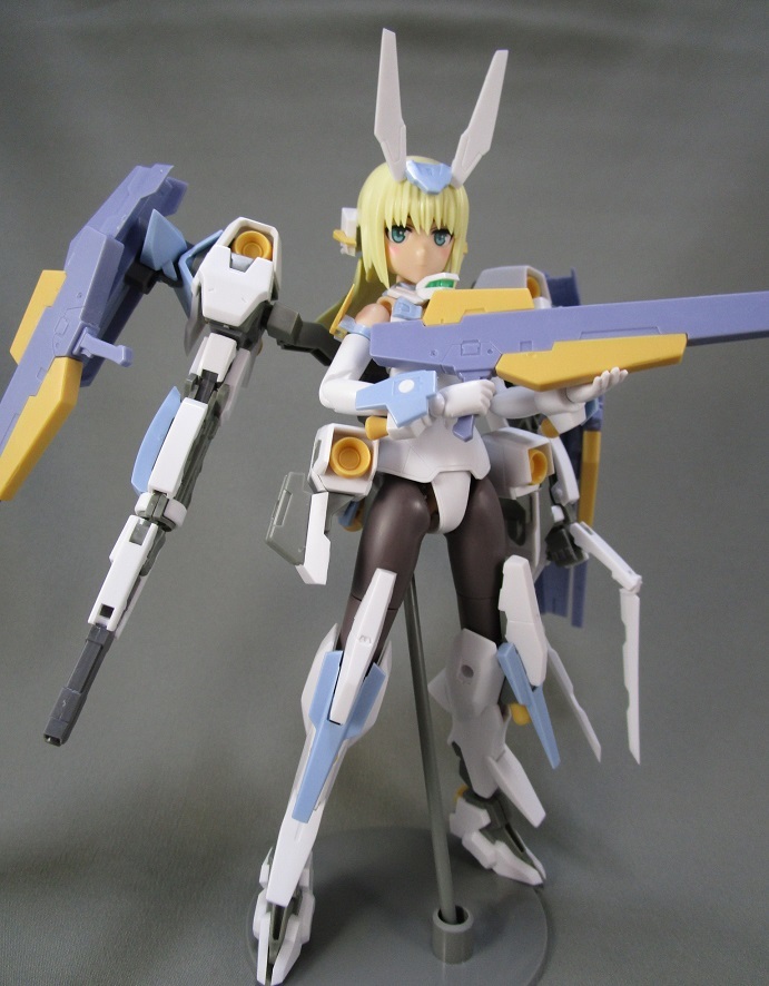 プラモデル記事 FRAME ARMS GIRS バーゼラルド（ほぼ素組み） - 金の